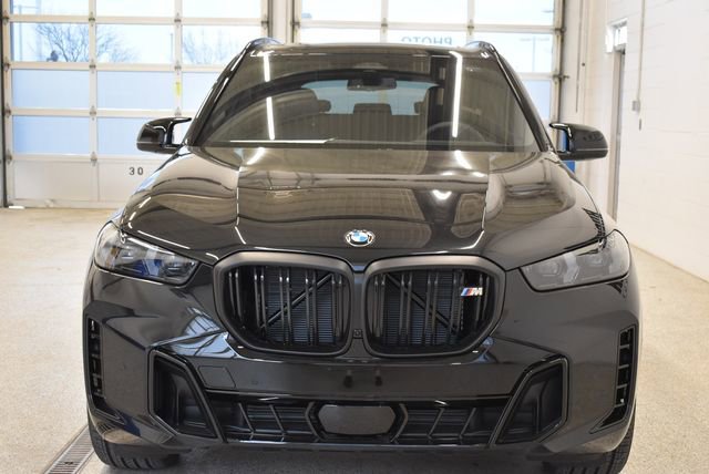 New 2026 BMW X5 M60i w/ Climate Comfort Package image 3
