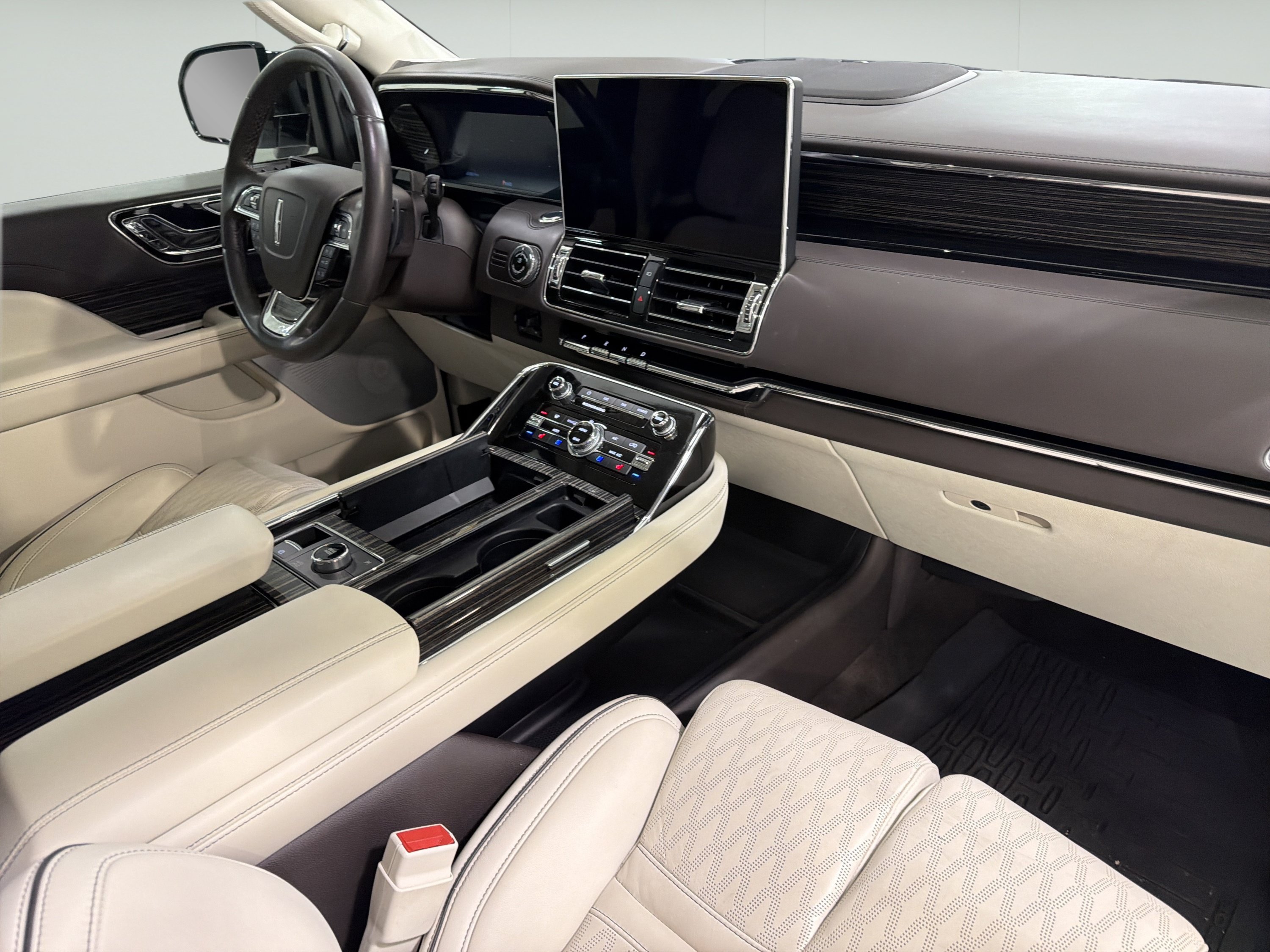 Used 2023 Lincoln Navigator L Black Label AWD/4WD image 14