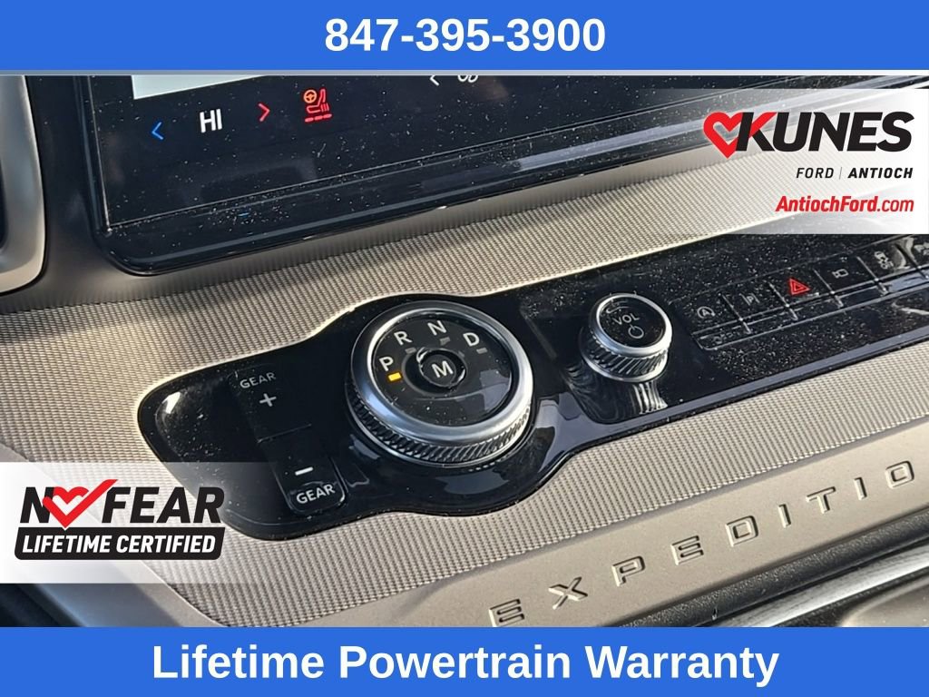 Used 2025 Ford Expedition Active image 22