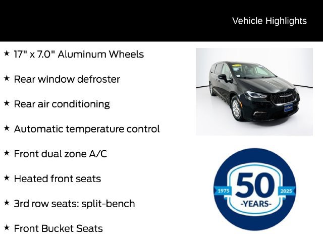Used 2024 Chrysler Pacifica Touring-L FWD image 11