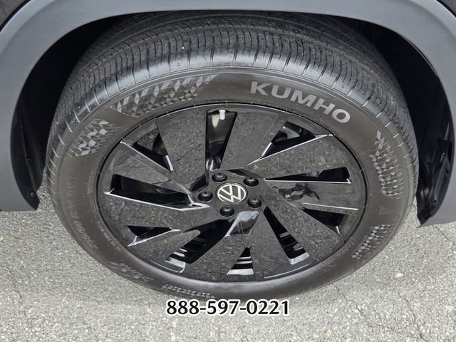 Certified 2025 Volkswagen Atlas SE w/ Panoramic Sunroof Package FWD image 21