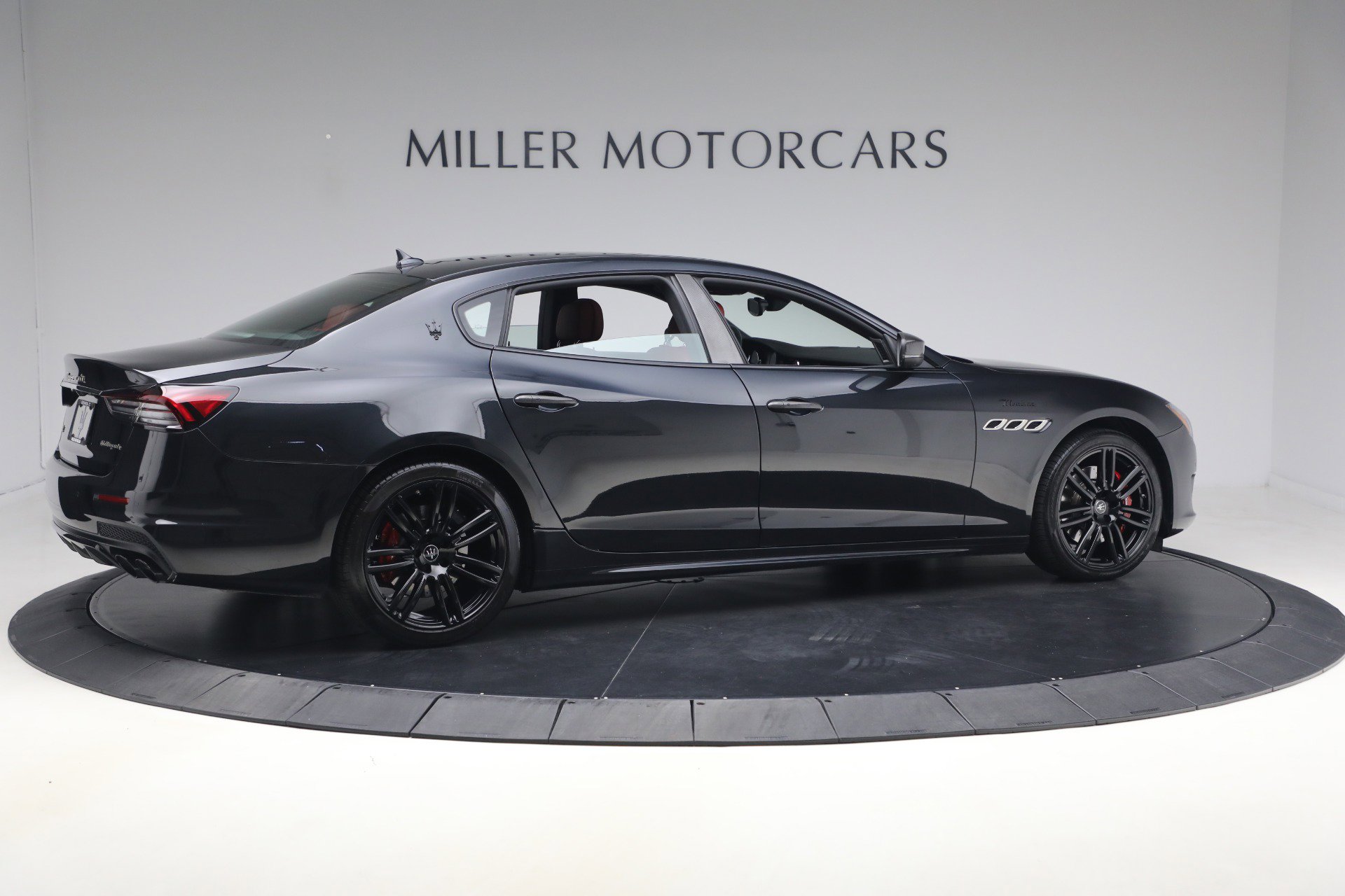 Certified 2022 Maserati Quattroporte Modena Q4 image 8