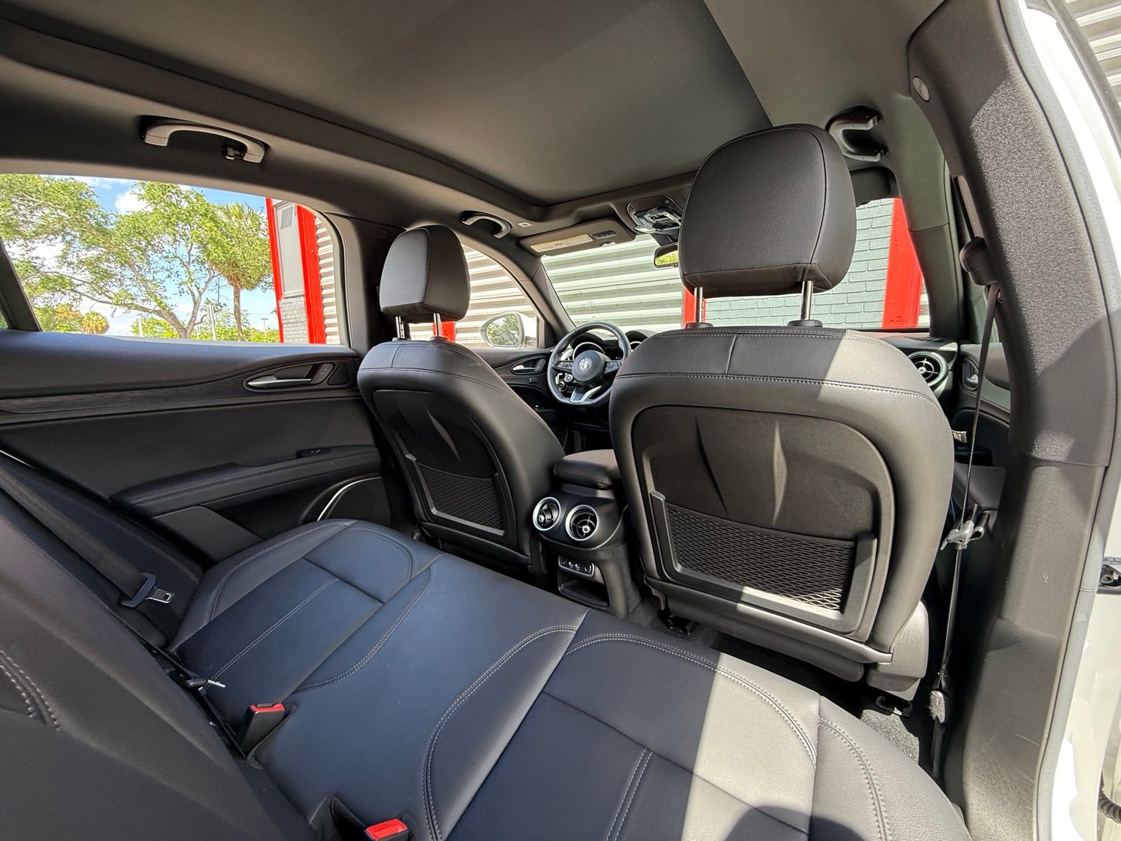 Used 2023 Alfa Romeo Stelvio Sprint RWD image 22