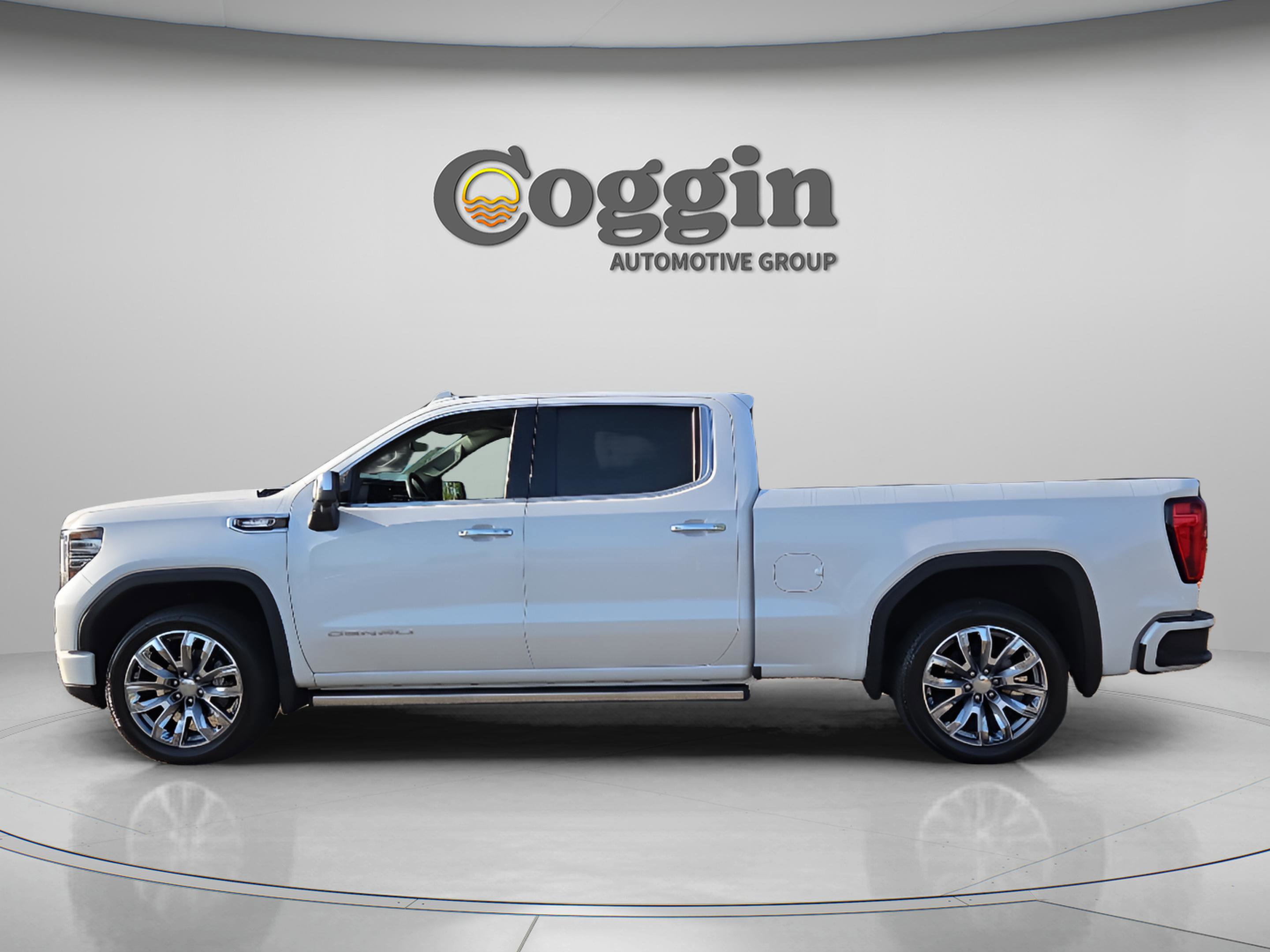 Certified 2024 GMC Sierra 1500 Denali w/ Denali Reserve Package AWD/4WD image 2