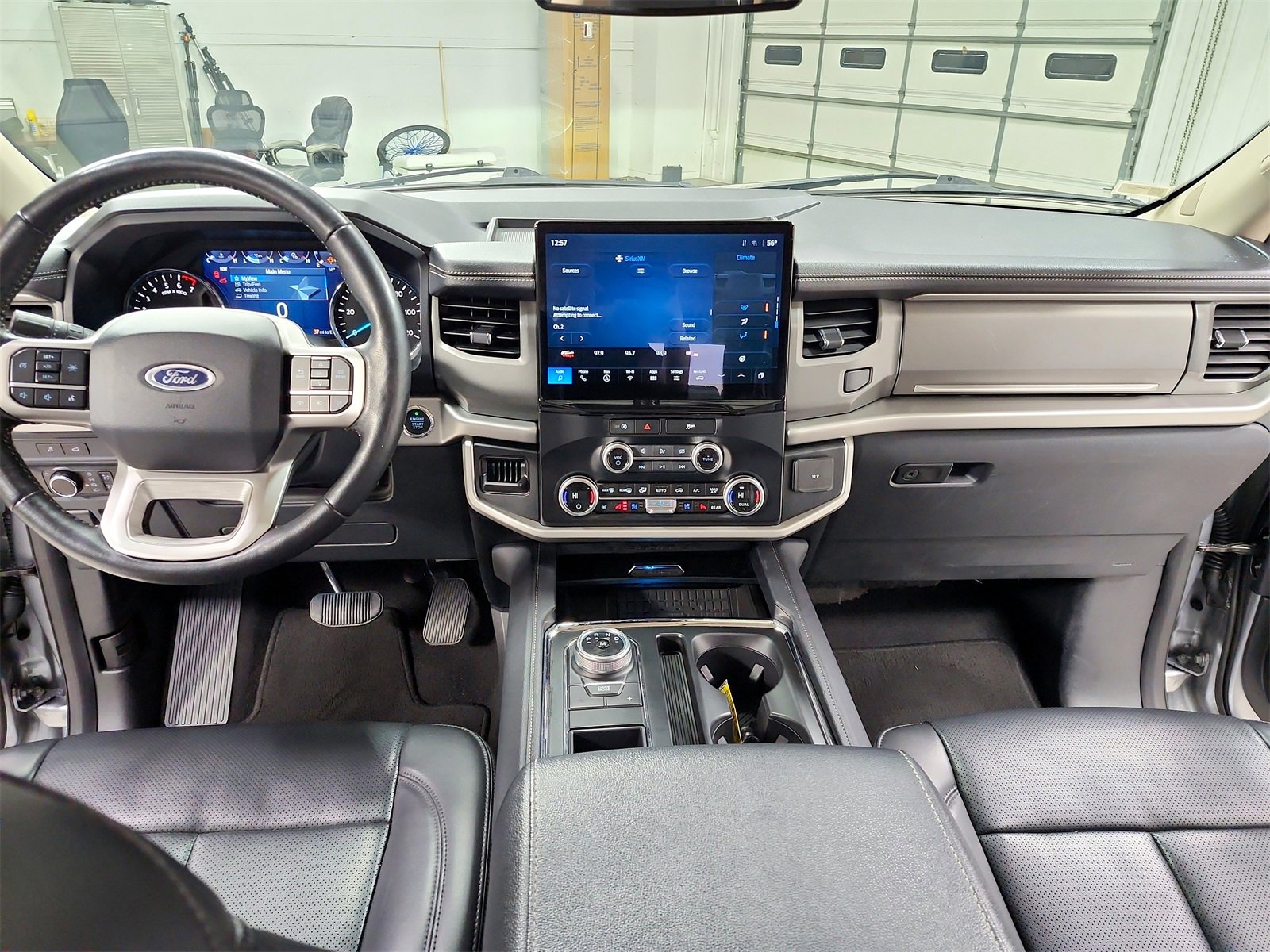 Used 2024 Ford Expedition Max XLT image 26