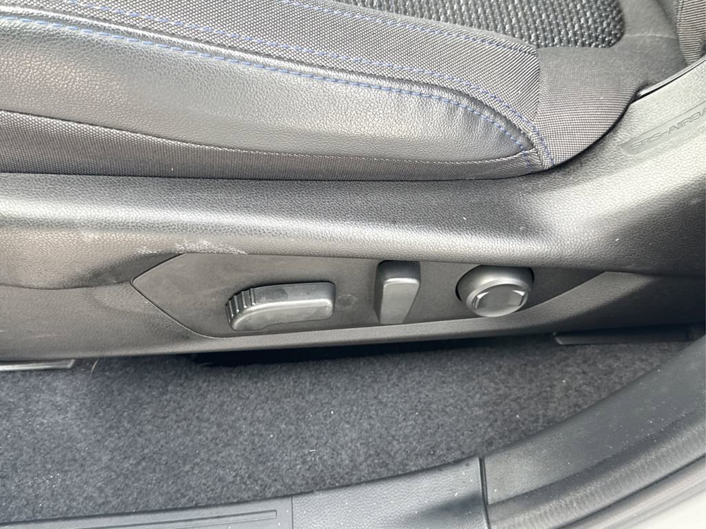 Used 2025 Subaru Forester Premium image 32