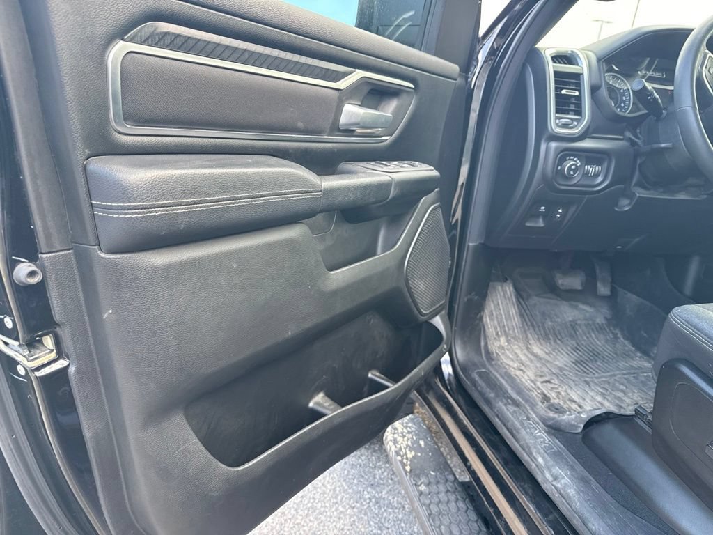 Used 2025 RAM 1500 Big Horn AWD/4WD image 9