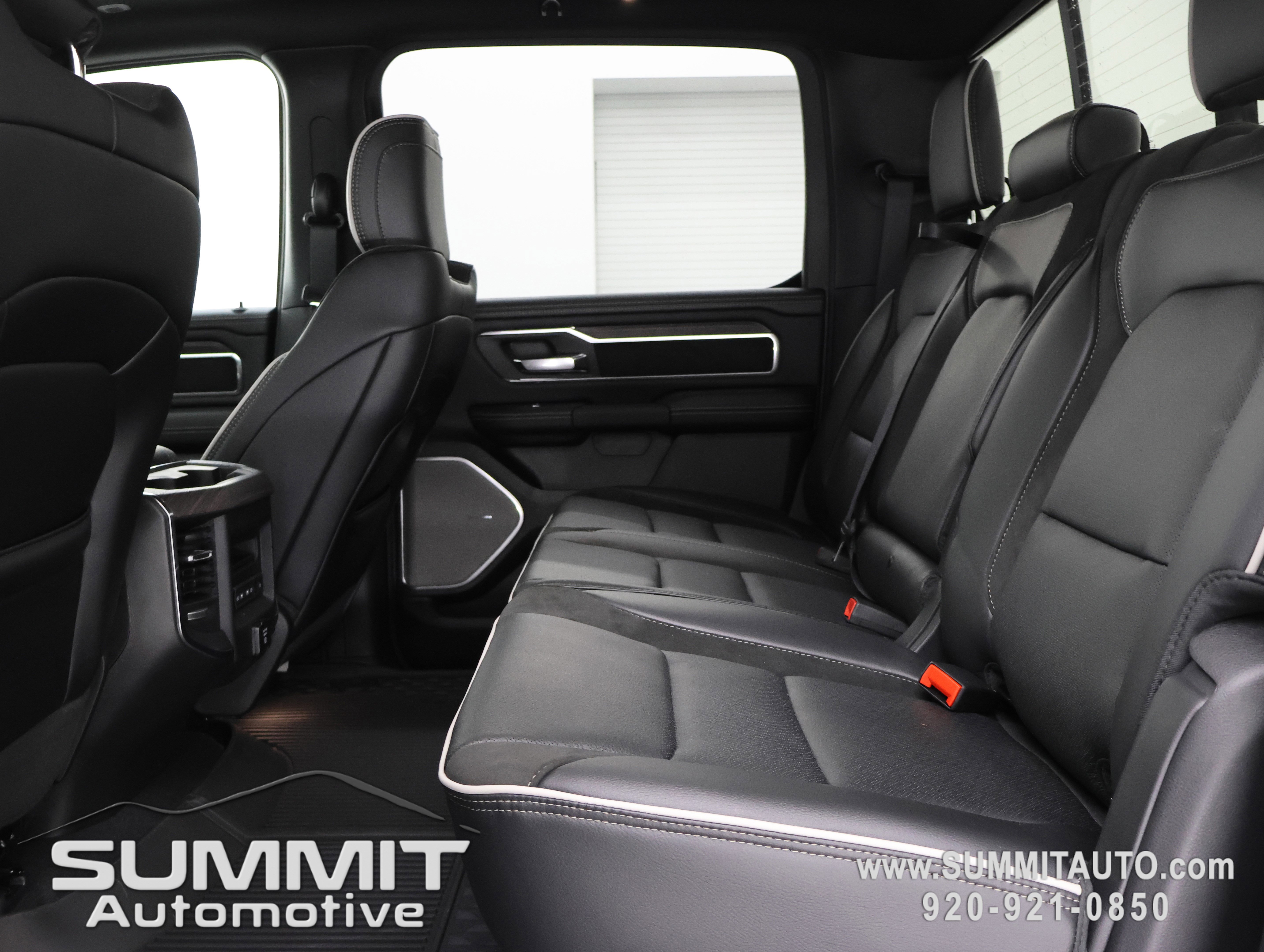 New 2026 RAM 1500 Laramie w/ Night Edition image 38