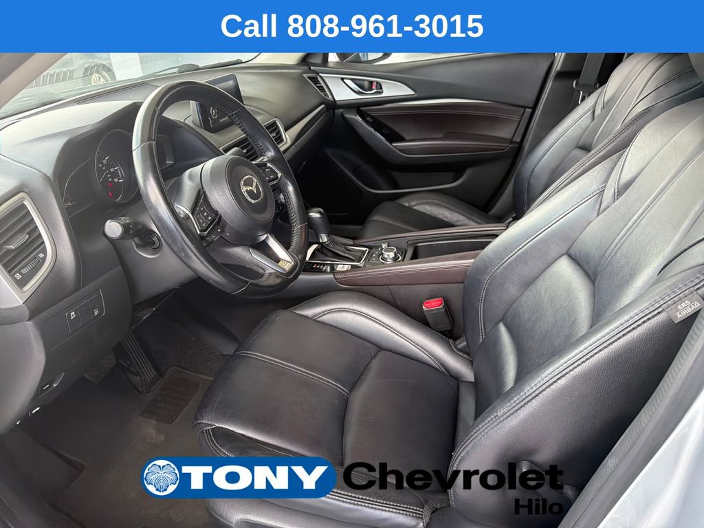 Used 2017 MAZDA MAZDA3 Touring FWD image 9