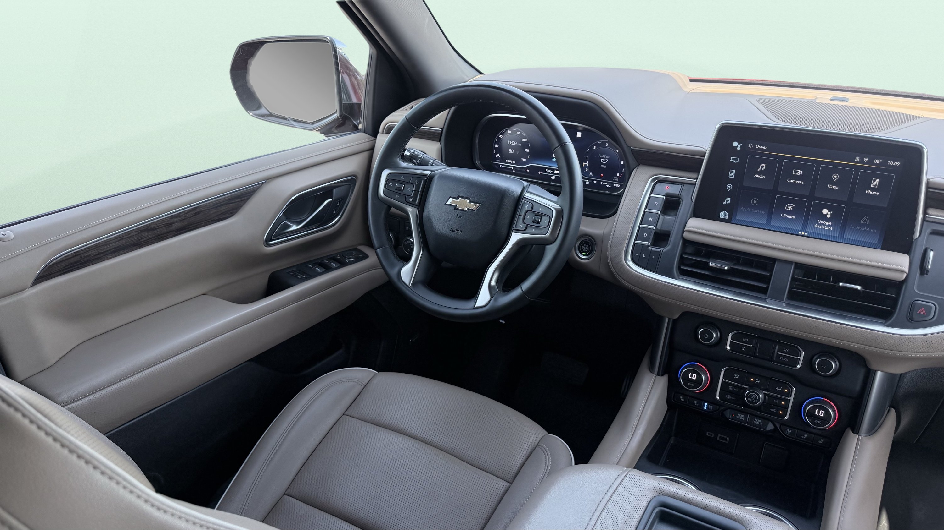 Used 2023 Chevrolet Tahoe Premier w/ Premium Package RWD image 57