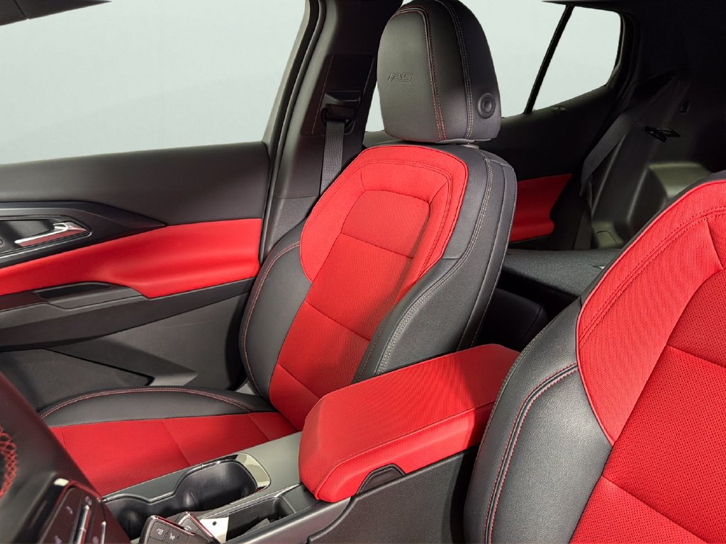 Certified 2025 Chevrolet Equinox EV RS FWD image 27