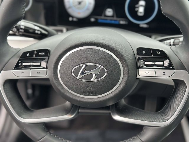 Used 2021 Hyundai Elantra Limited FWD image 19