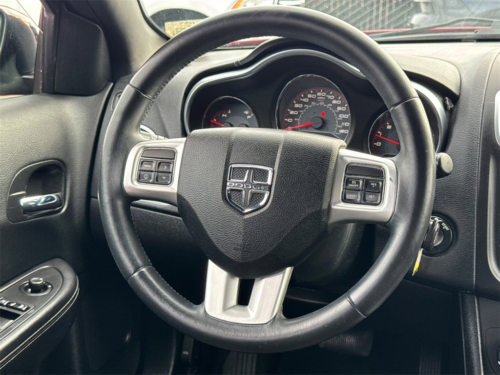 Used 2013 Dodge Avenger SXT image 22