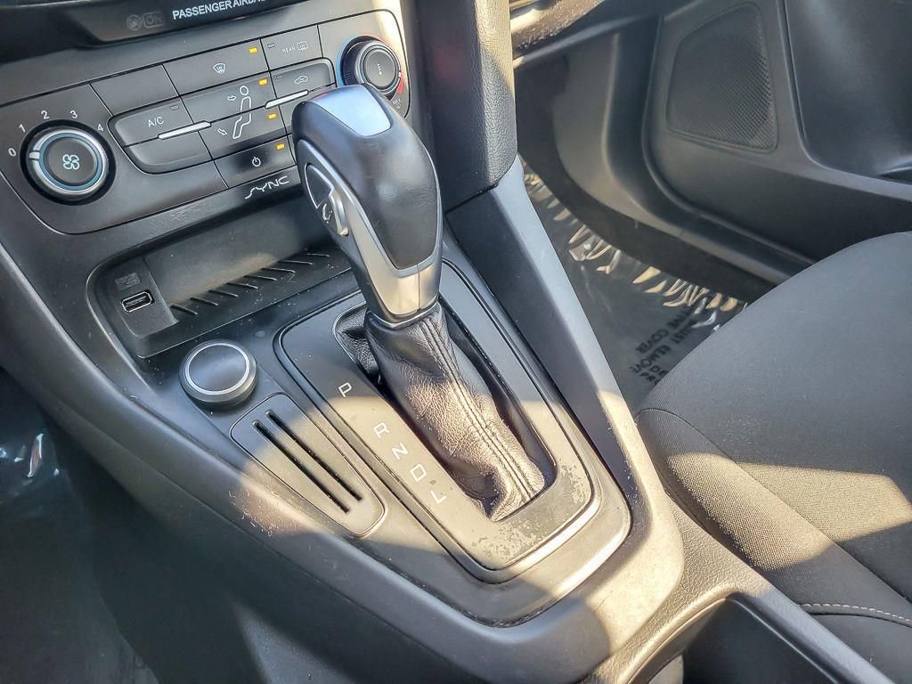 Used 2015 Ford Focus SE image 19