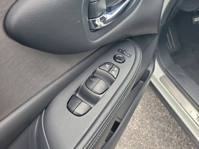 Certified 2023 Nissan Murano SV w/ SV Midnight Edition Package AWD/4WD image 15