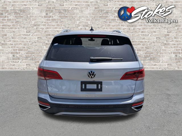 Certified 2023 Volkswagen Taos SE w/ Panoramic Sunroof Package FWD image 5