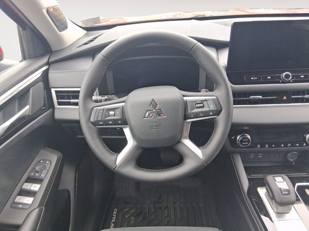 New 2026 Mitsubishi Outlander SE FWD image 12
