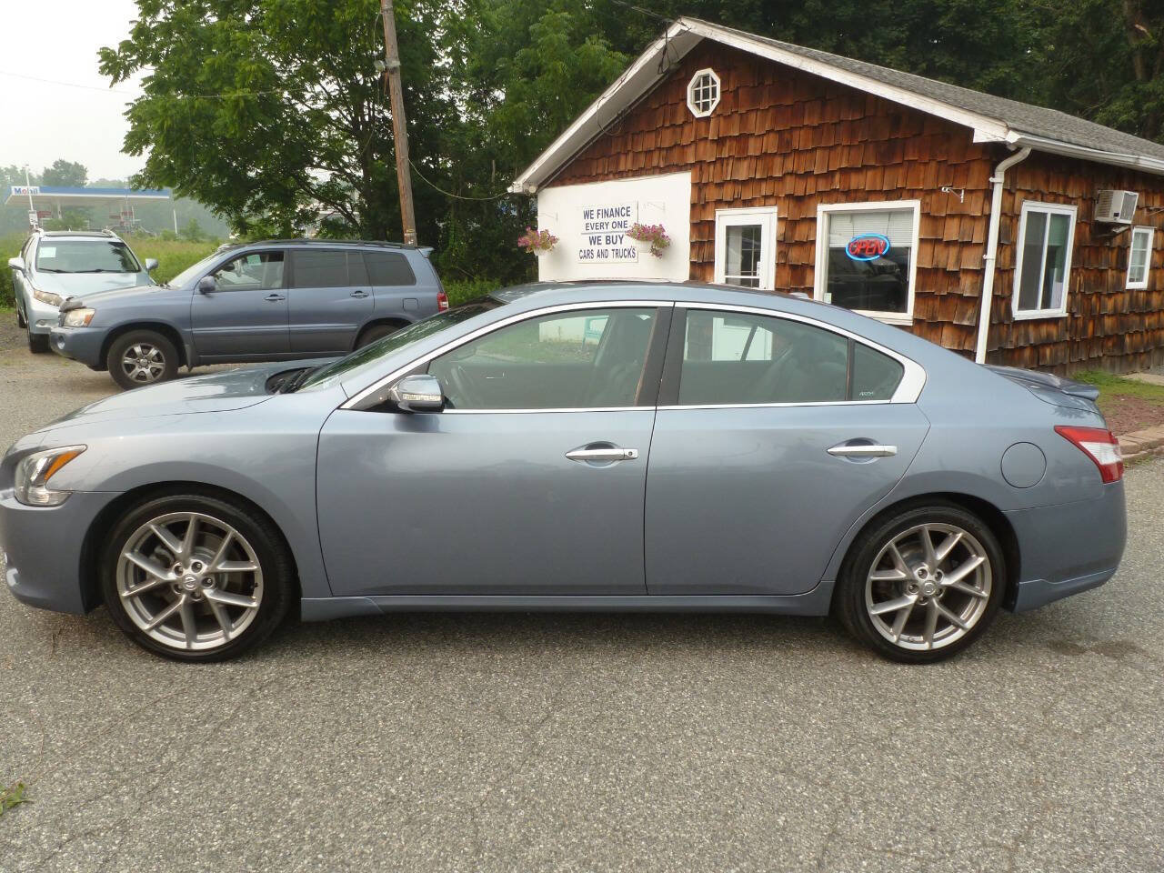 Used 2011 Nissan Maxima 3.5 SV w/ Sport Pkg FWD image 10