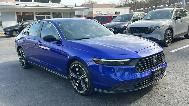 Used 2023 Honda Accord Sport image 4