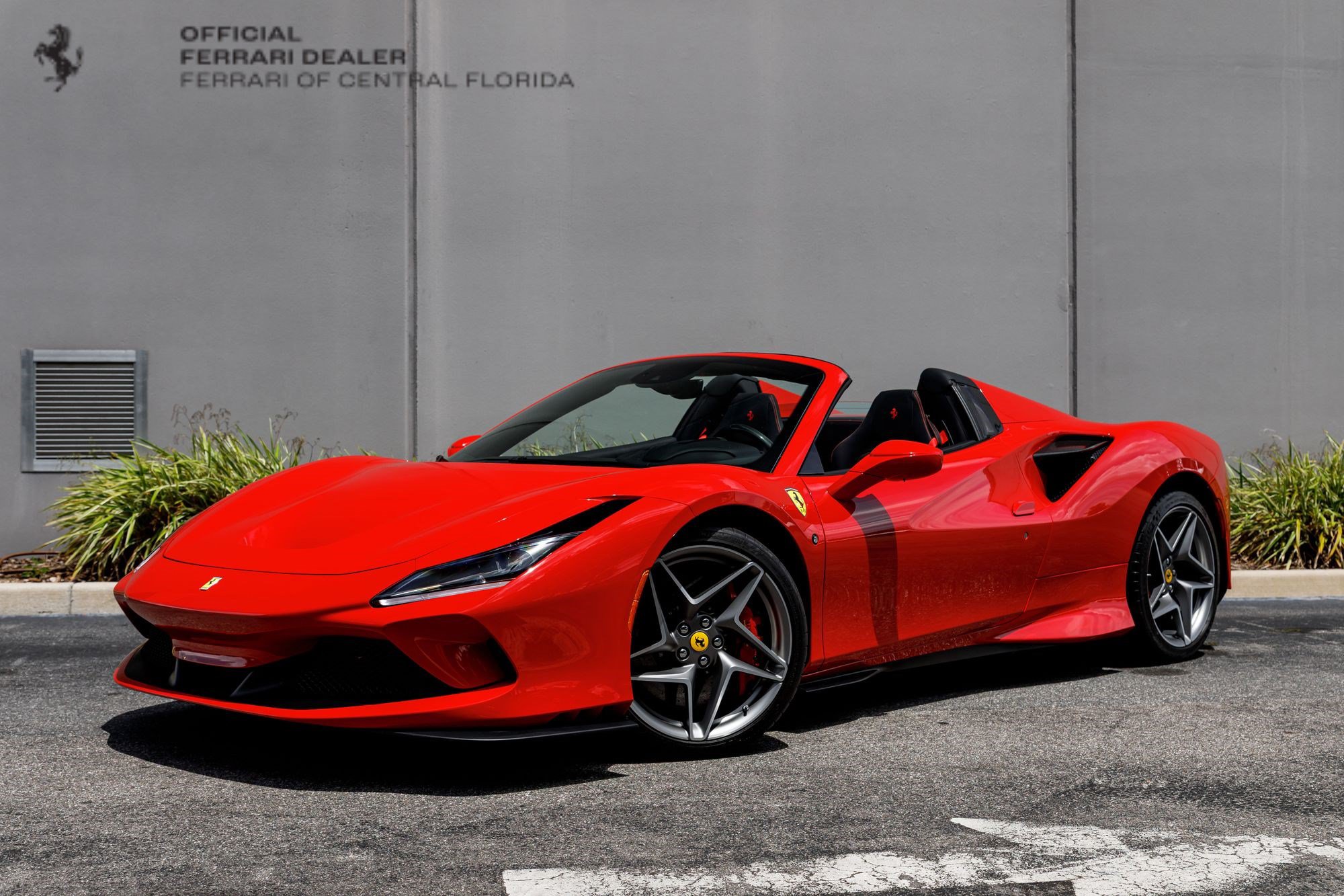 Used 2021 Ferrari F8 Tributo RWD image 1