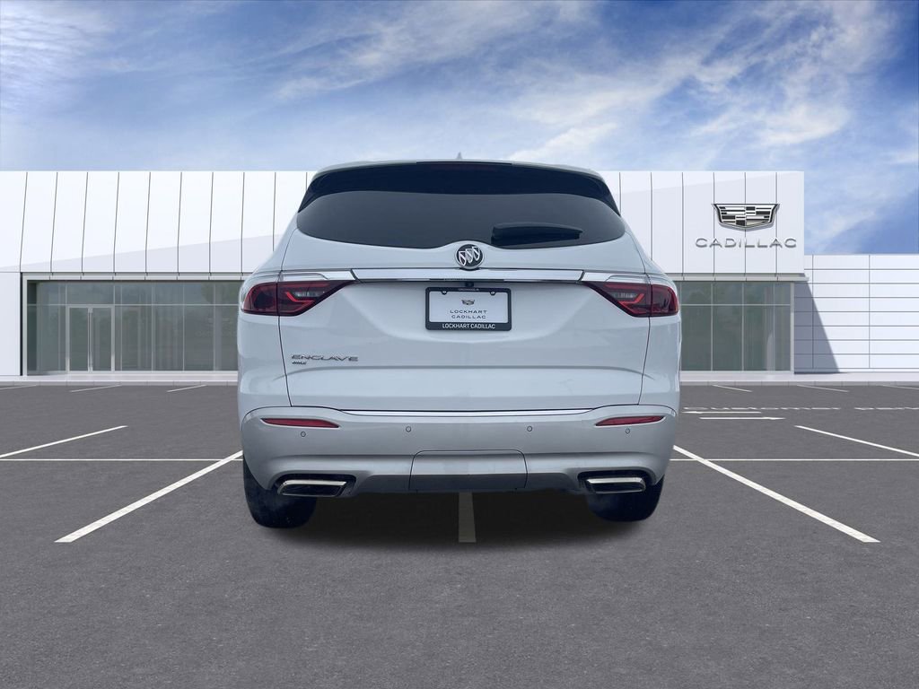 Used 2023 Buick Enclave Essence image 7