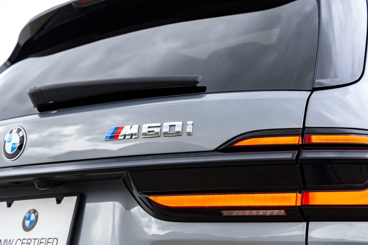 Certified 2025 BMW X7 M60i image 11