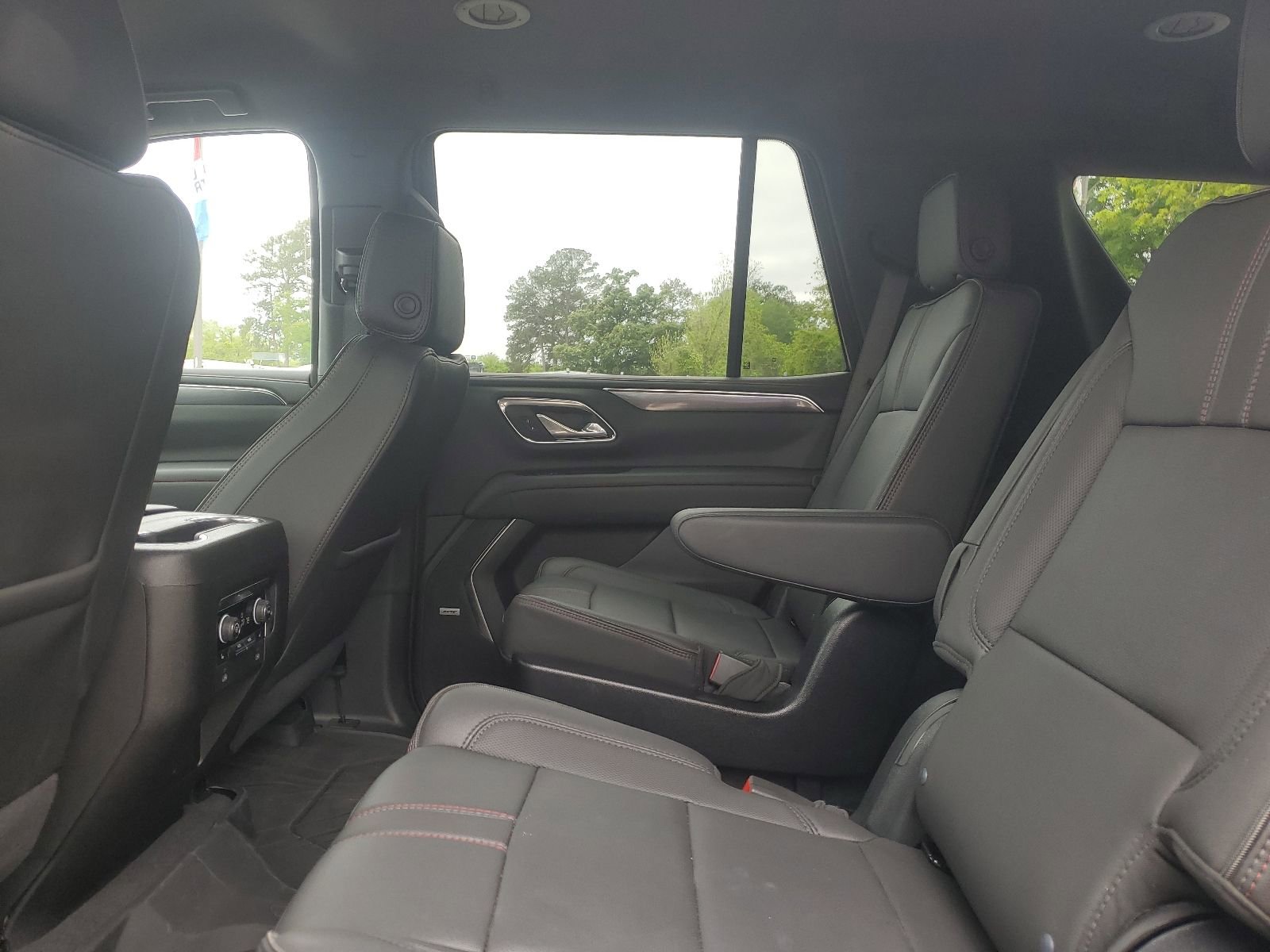 Certified 2024 Chevrolet Tahoe RST w/ Luxury Package RWD image 12