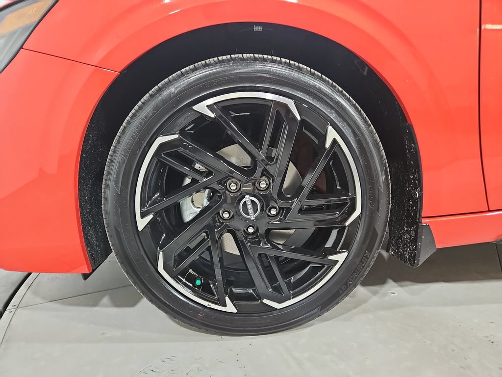New 2026 Nissan Sentra SR w/ SR Premium Package FWD image 27