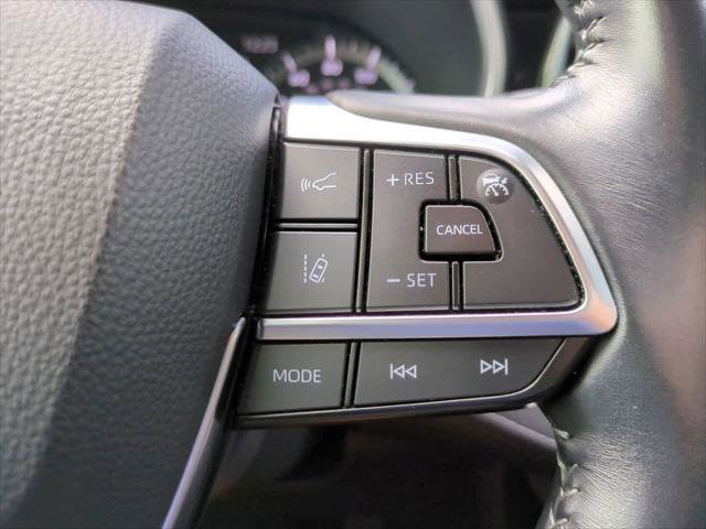 Certified 2020 Toyota Highlander XLE image 27