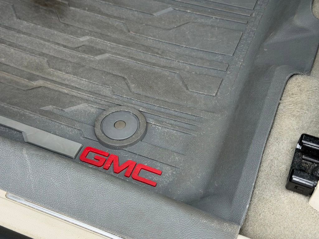 Used 2021 GMC Acadia Denali w/ Denali Ultimate Package AWD/4WD image 24