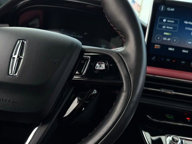 Used 2025 Lincoln Corsair Grand Touring w/ Towing Package image 10