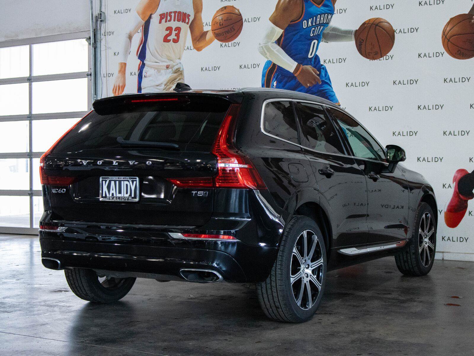 Used 2021 Volvo XC60 T5 Inscription AWD/4WD image 25