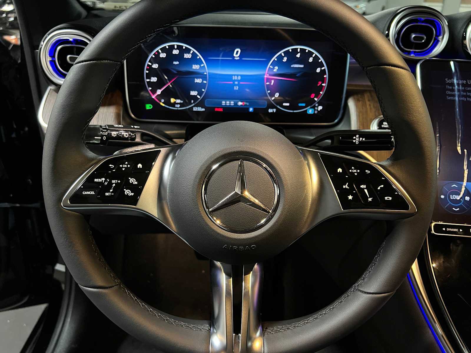 New 2025 Mercedes-Benz GLC 300 4MATIC image 22