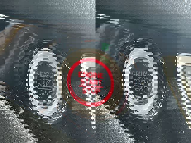 Used 2022 Honda Pilot Touring image 11