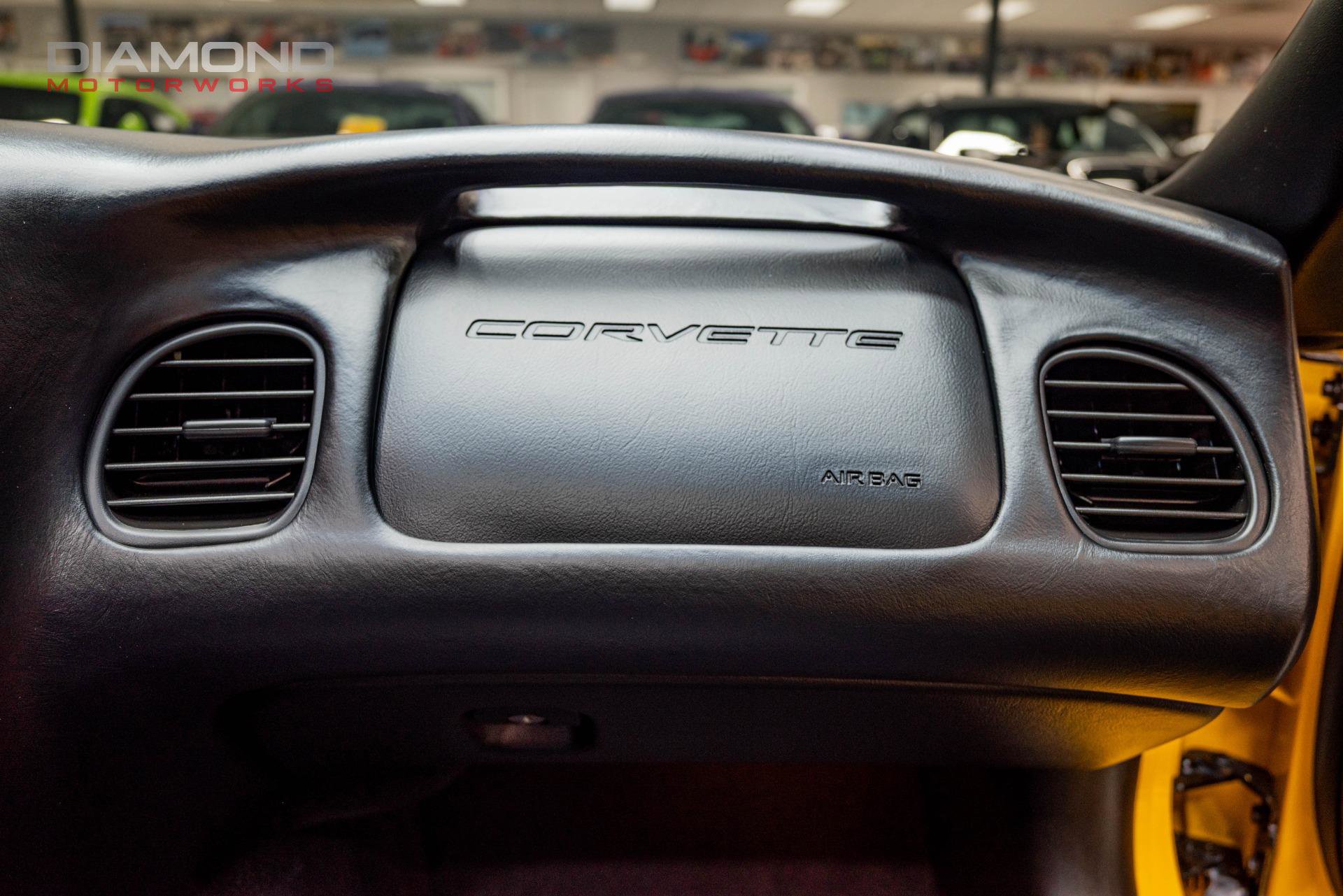 Used 2003 Chevrolet Corvette Coupe w/ Preferred Equipment Group image 86