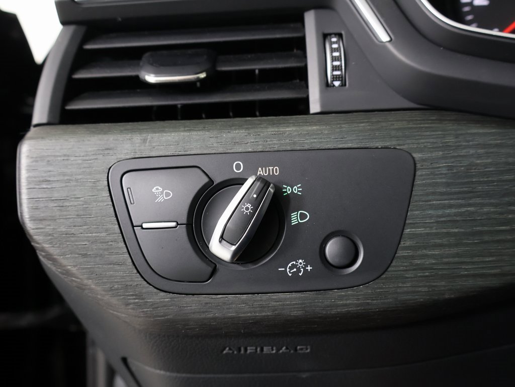 Used 2019 Audi A4 2.0T Premium w/ Convenience Package image 27