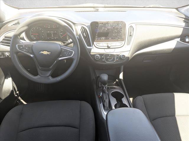 Used 2021 Chevrolet Malibu LS FWD image 15