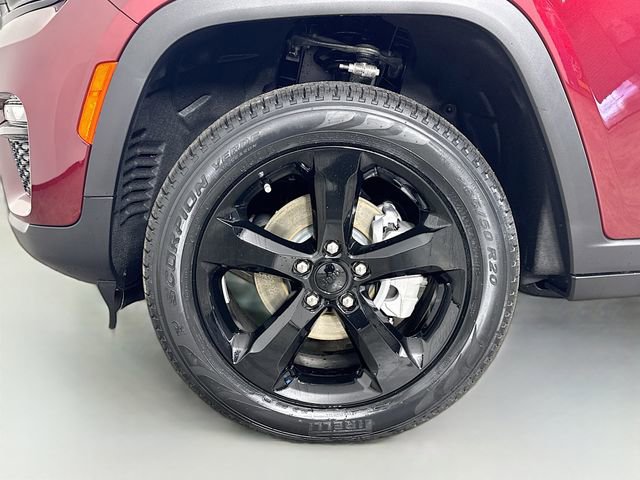 New 2025 Jeep Grand Cherokee Limited w/ Black Appearance Package AWD/4WD image 34
