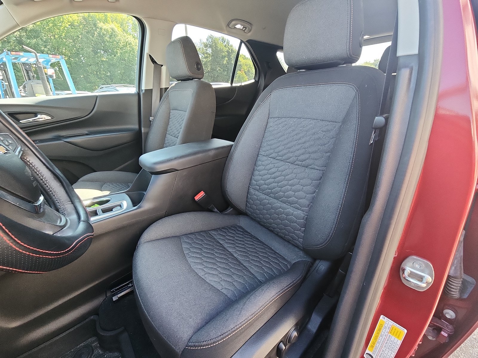 Used 2020 Chevrolet Equinox LT AWD/4WD image 18