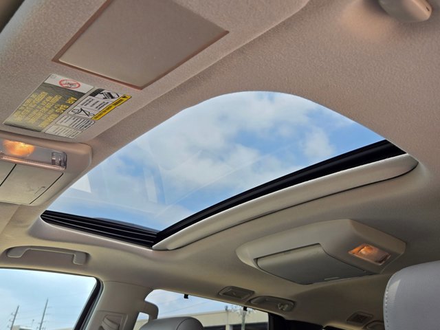 Used 2014 Toyota Sequoia Platinum RWD image 10