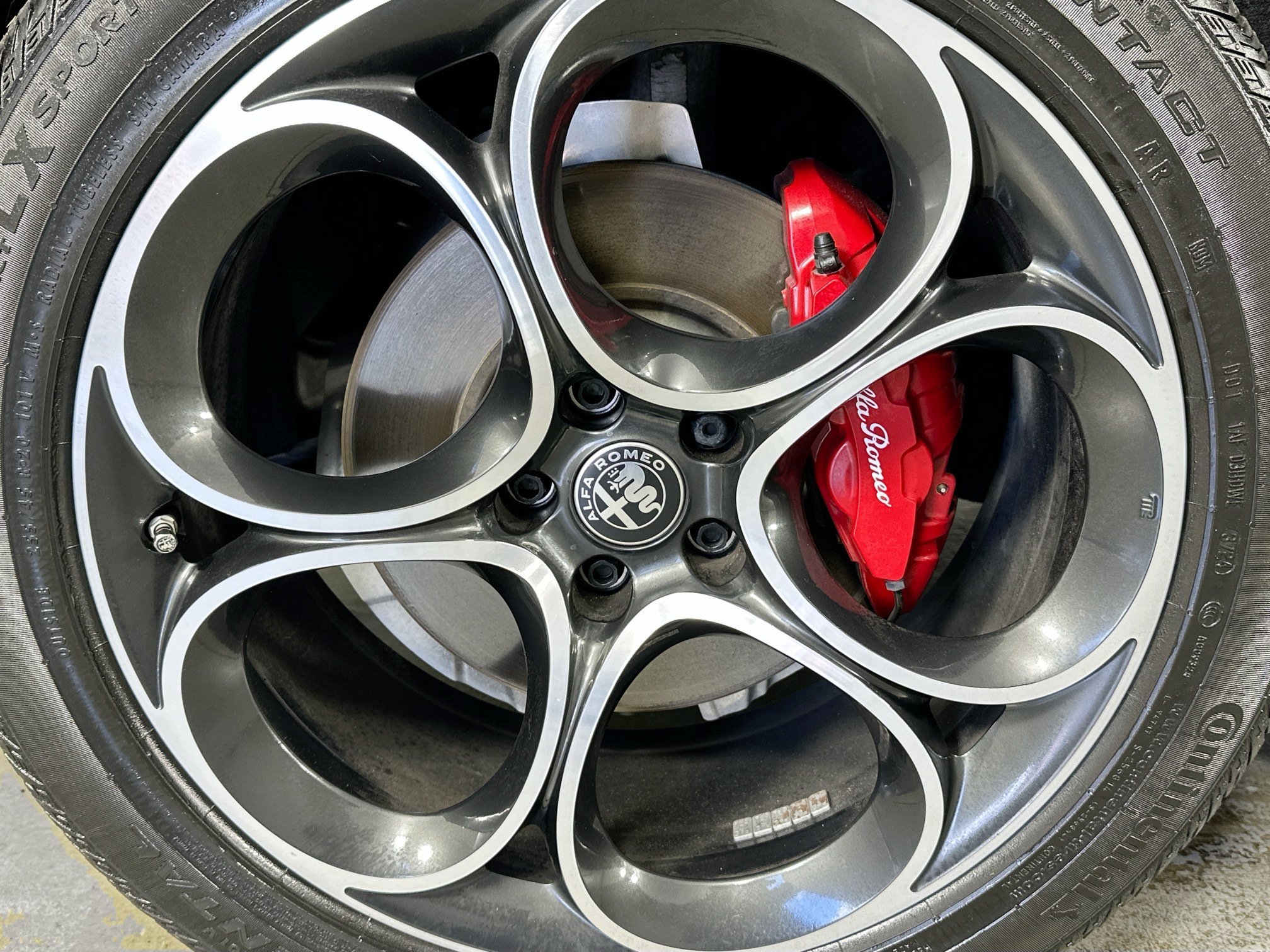 Used 2025 Alfa Romeo Stelvio Sprint w/ Veloce Package AWD/4WD image 31