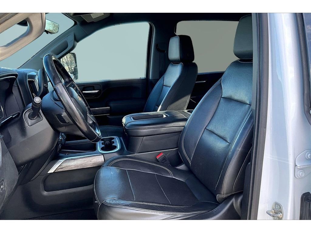 Used 2020 Chevrolet Silverado 2500 LTZ w/ LTZ Plus Package image 17