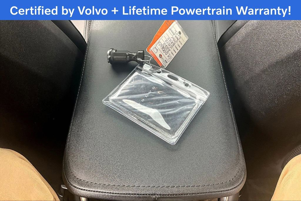 Used 2025 Volvo EX90 Plus AWD/4WD image 13