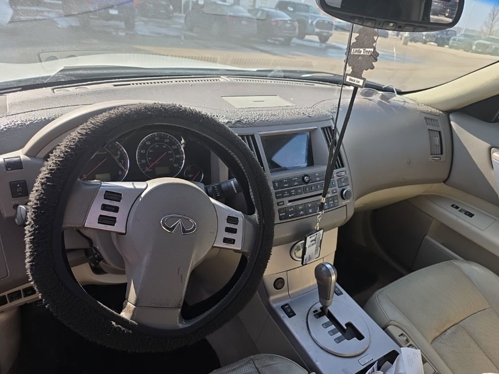 Used 2005 INFINITI FX35 AWD image 10