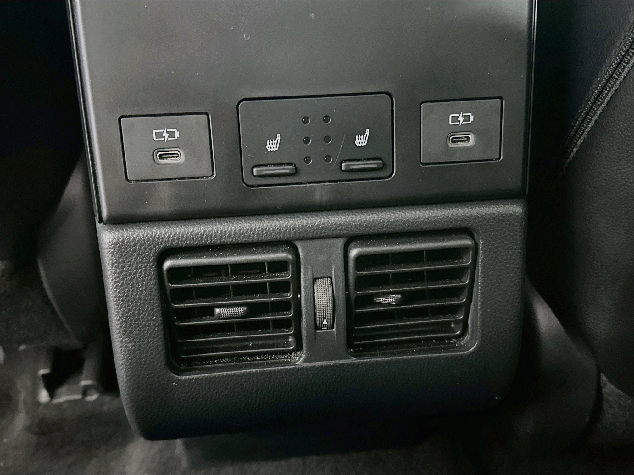 Used 2023 Subaru Solterra AWD image 27
