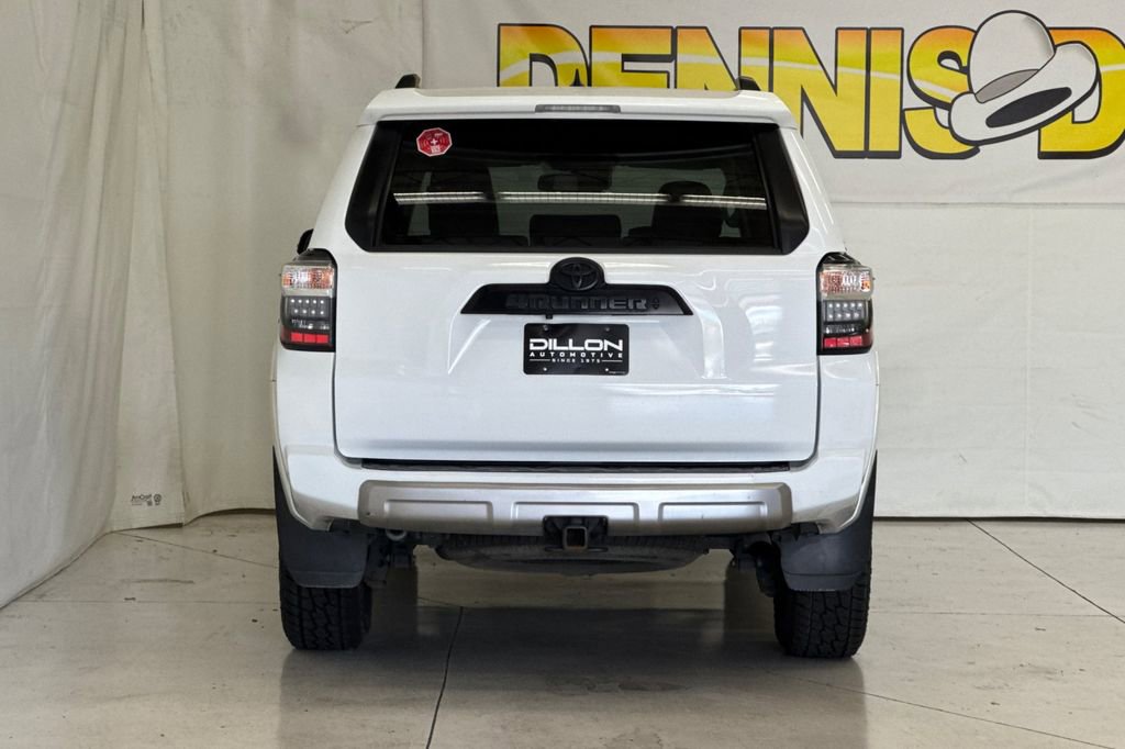 Used 2021 Toyota 4Runner TRD Off-Road Premium AWD/4WD image 5