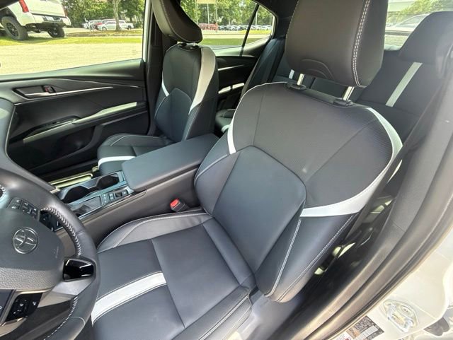 Used 2025 Toyota Camry SE w/ Multimedia Upgrade Package FWD image 25