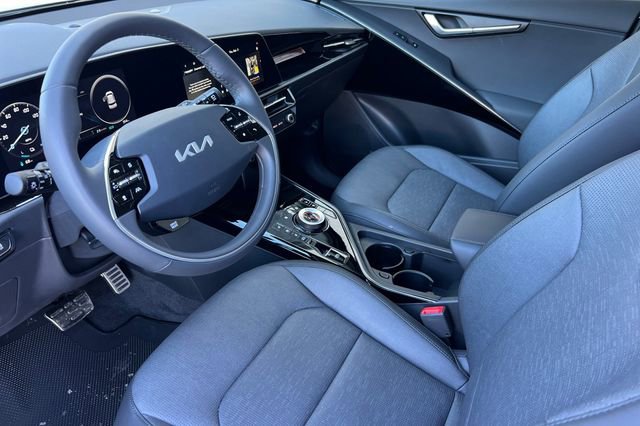 Used 2025 Kia Niro Wave image 13