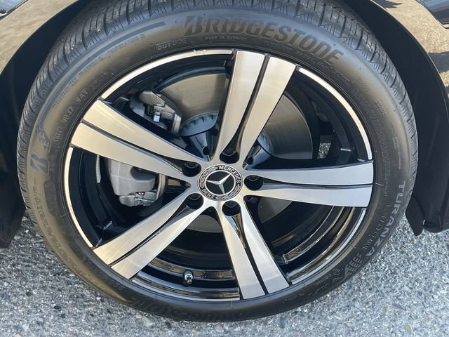 Used 2025 Mercedes-Benz C 300 4MATIC Sedan image 11