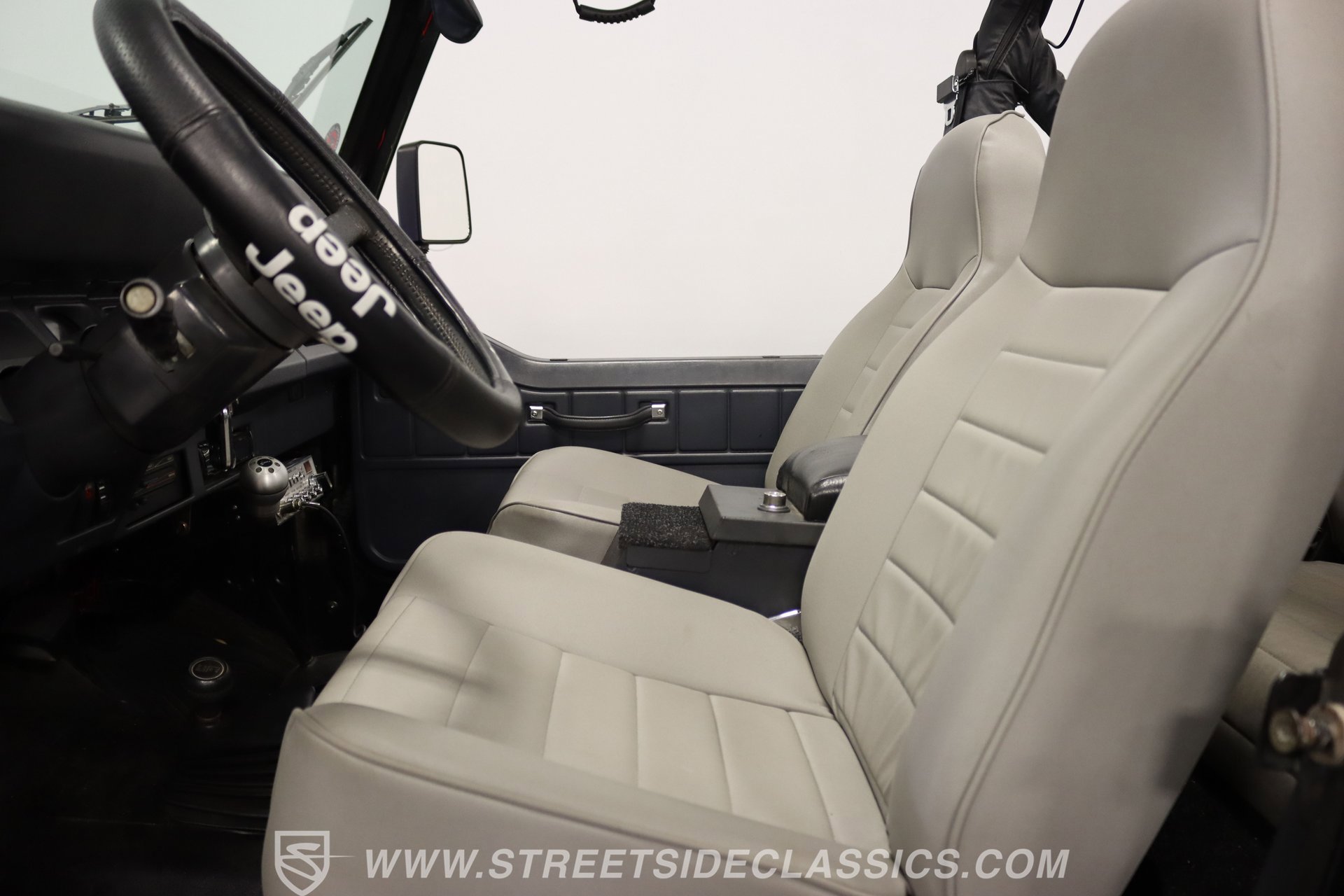 Used 1991 Jeep Wrangler 4WD image 4